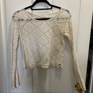 o’neill • cropped cream sweater